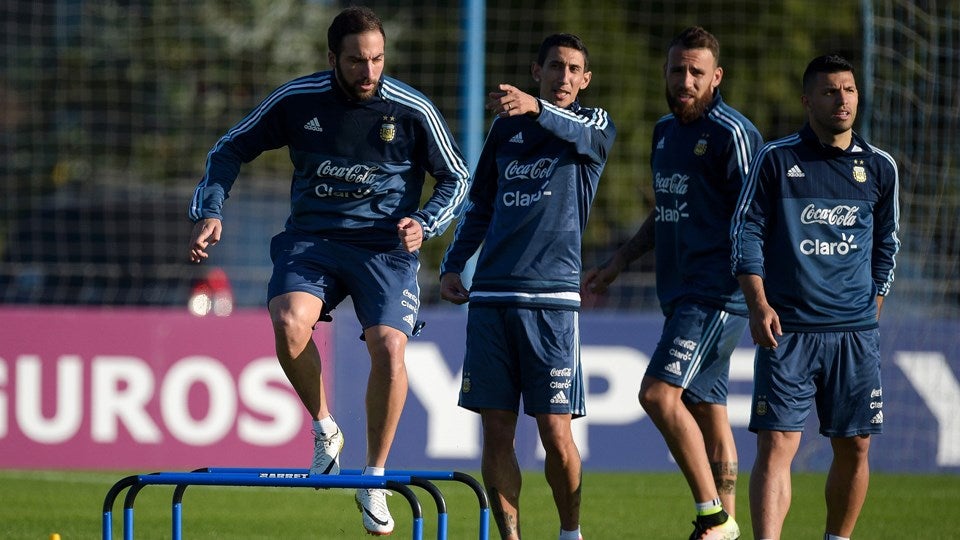 Higuaín, Di María, Otamendi y Agüero en entrenamiento