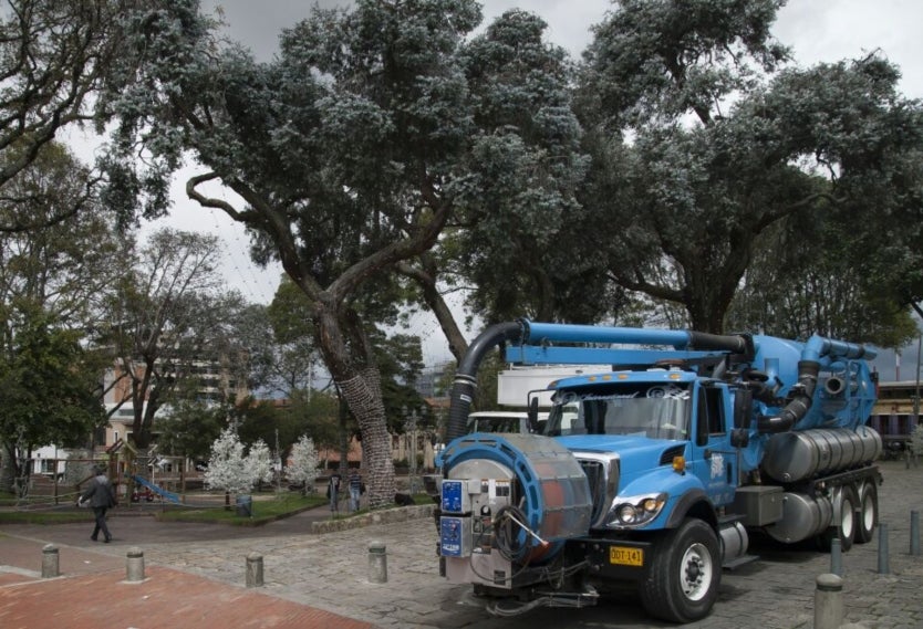 Camión del Acueducto de Bogotá