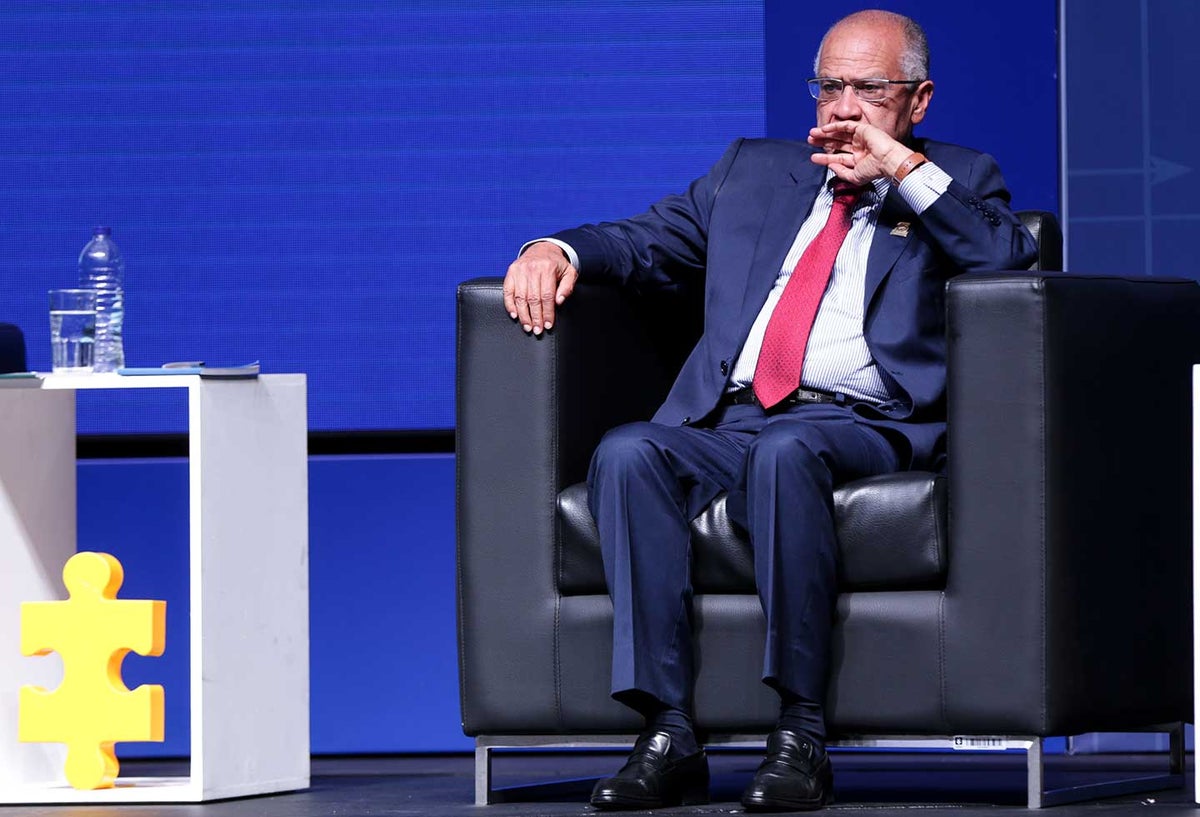 Alfonso Gómez Méndez apoya reparos de fiscal Martínez a la JEP