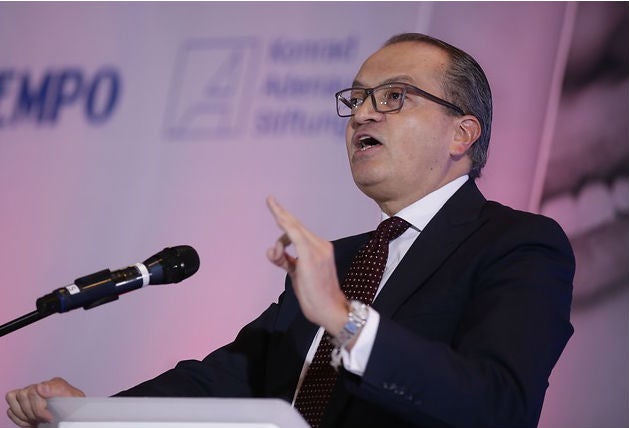 Fernando Carrillo, procurador general.