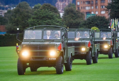 Iván Duque y las tropas de las Fuerzas Militares