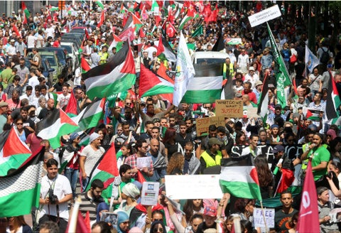 Protesta de ciudadanos palestinos.
