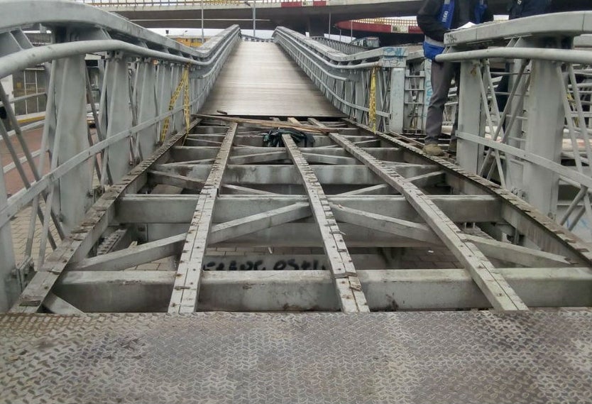 Puente Carrera 30 con Calle 6