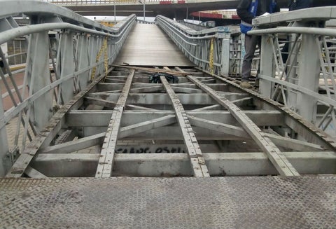 Puente Carrera 30 con Calle 6