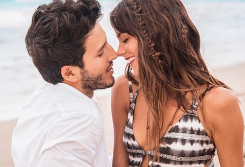Tini Stoessel y Sebastián Yatra
