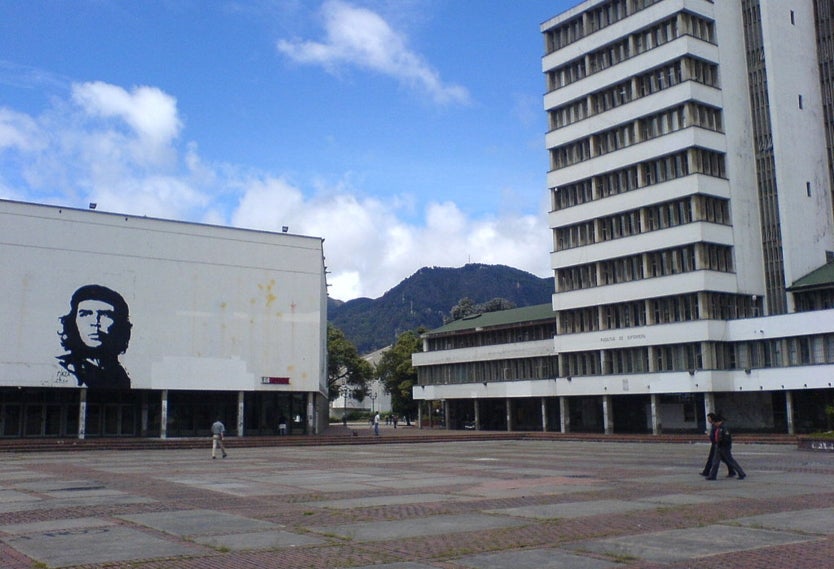 Universidad Nacional