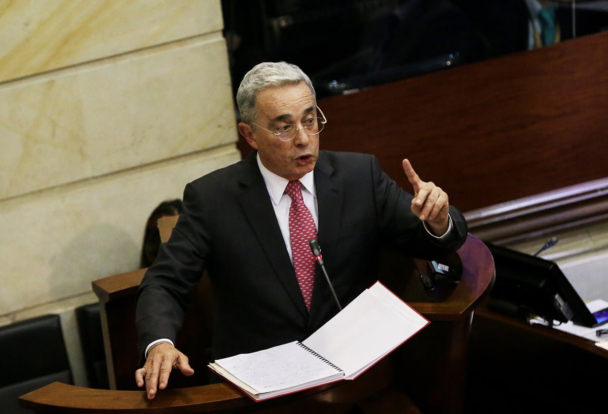 El senador Álvaro Uribe en el Congreso de la República