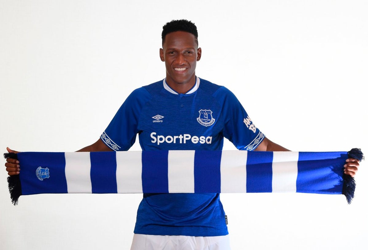 Yerry Mina como nuevo jugador del Everton