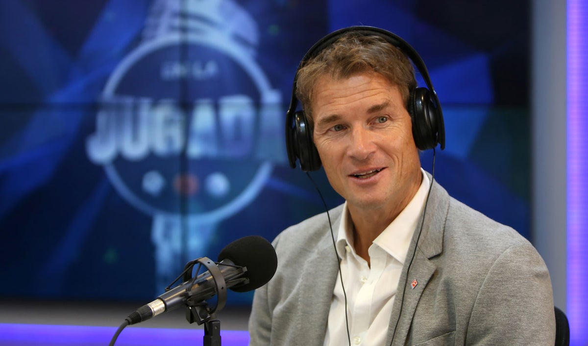 Jens Lehmann en entrevista con el programa En La Jugada de RCN Radio, hablando de James Rodríguez