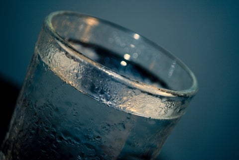 Vaso con agua