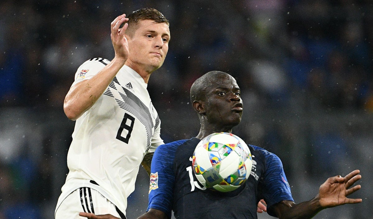 Toni Kroos (Alemania) y N'Golo Kante (Francia)