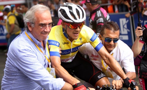 Alex Cano sigue líder del Clásico RCN tras la etapa 8 de la competencia.