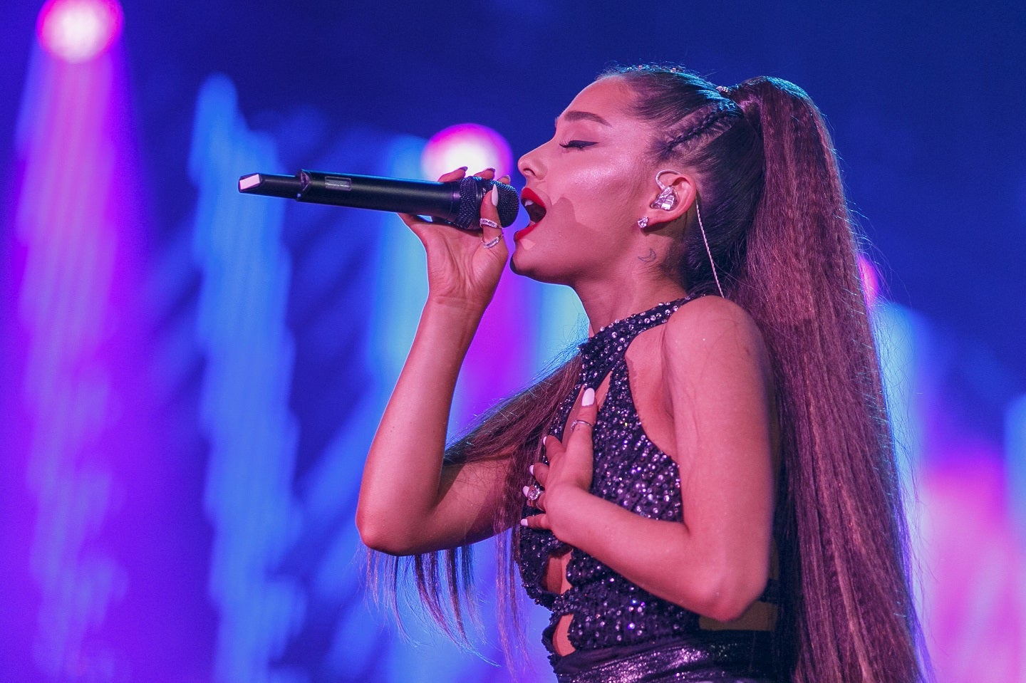 Reacción de Ariana Grande tras la muerte de su exnovio