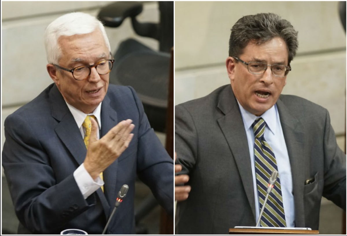 Jorge Robledo y Alberto Carrasquilla se enfrentaron en el Senado