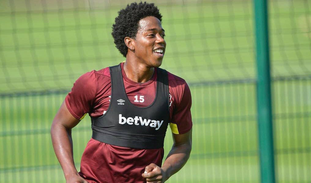 Carlos Sánchez, entrenamientos West Ham