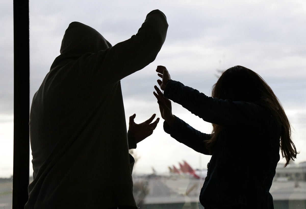 Capturan a sujeto por secuestro y tortura a joven de 16 años