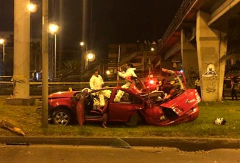 El vehículo Volkswagen Jetta en el que se movilizaban los cuatro jóvenes en Bogotá