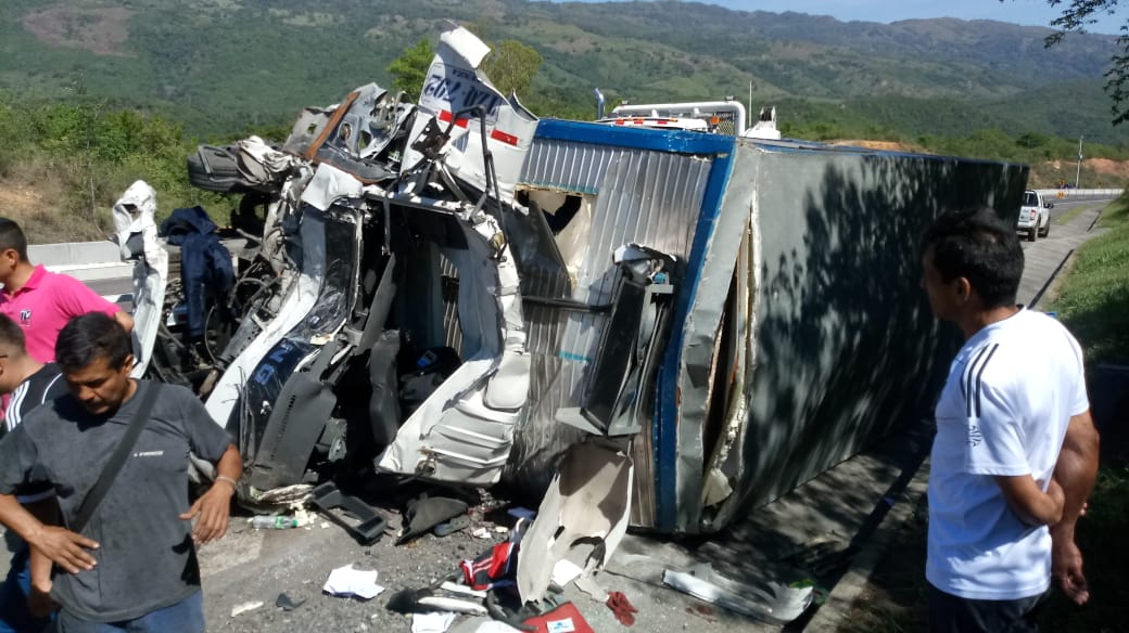 Accidente vía Guaduas - Puerto Salgar
