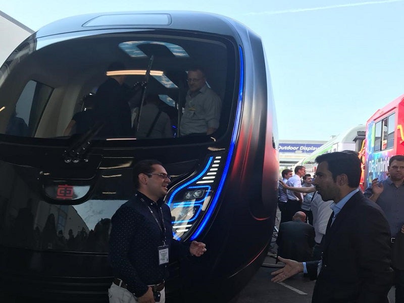 Gobernado Jorge Emilio Rey en feria alemana de Movilidad