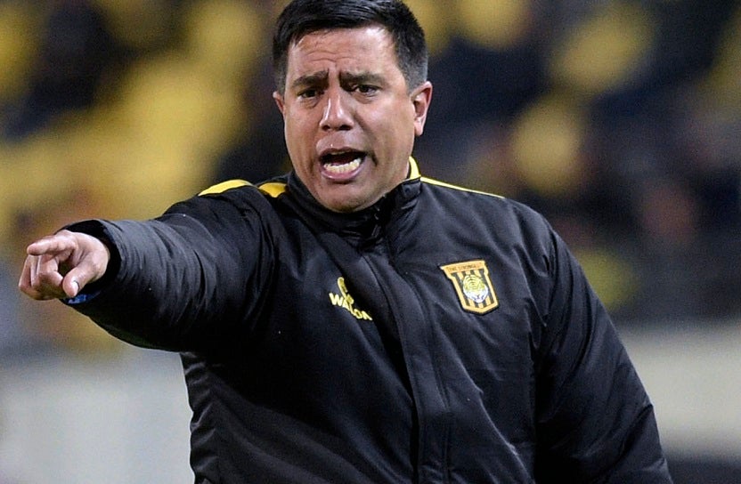 César Farías