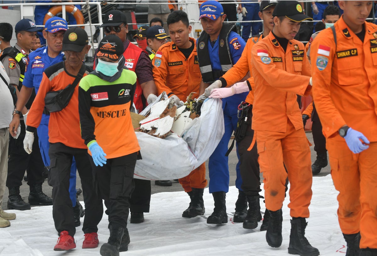 Avión Indonesia