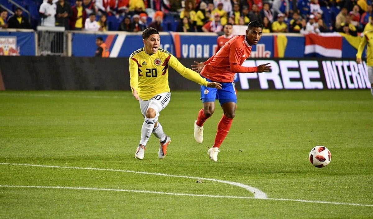 Colombia tuvo el control del balón, pero Costa Rica se resguardó en defensa