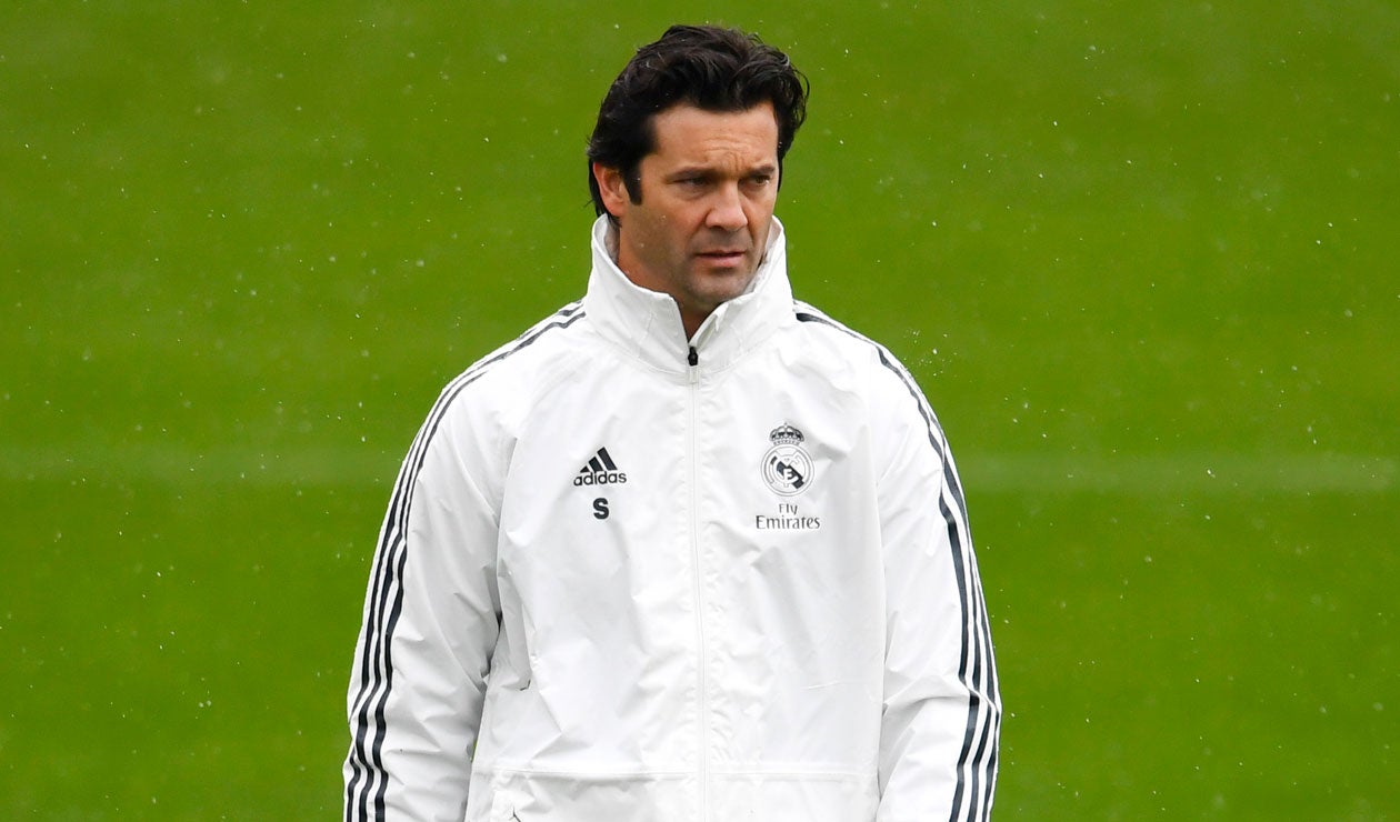 Santiago Solari dirigiendo su primer entrenamiento con el Real Madrid