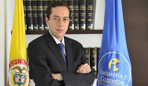 Andrés Barreto , Superindustria