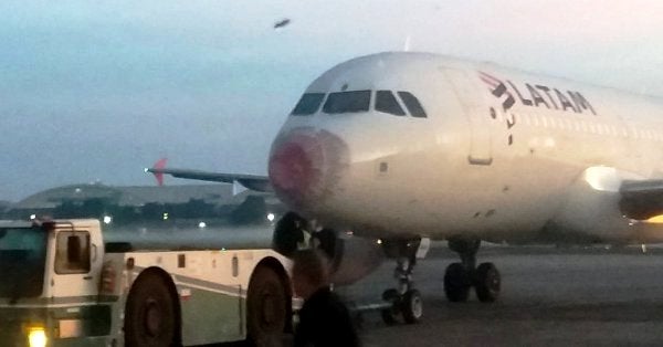 Avión Latam emergencia