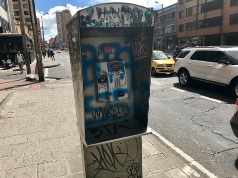 En este estado se encuentran muchos de los teléfonos públicos de la ETB