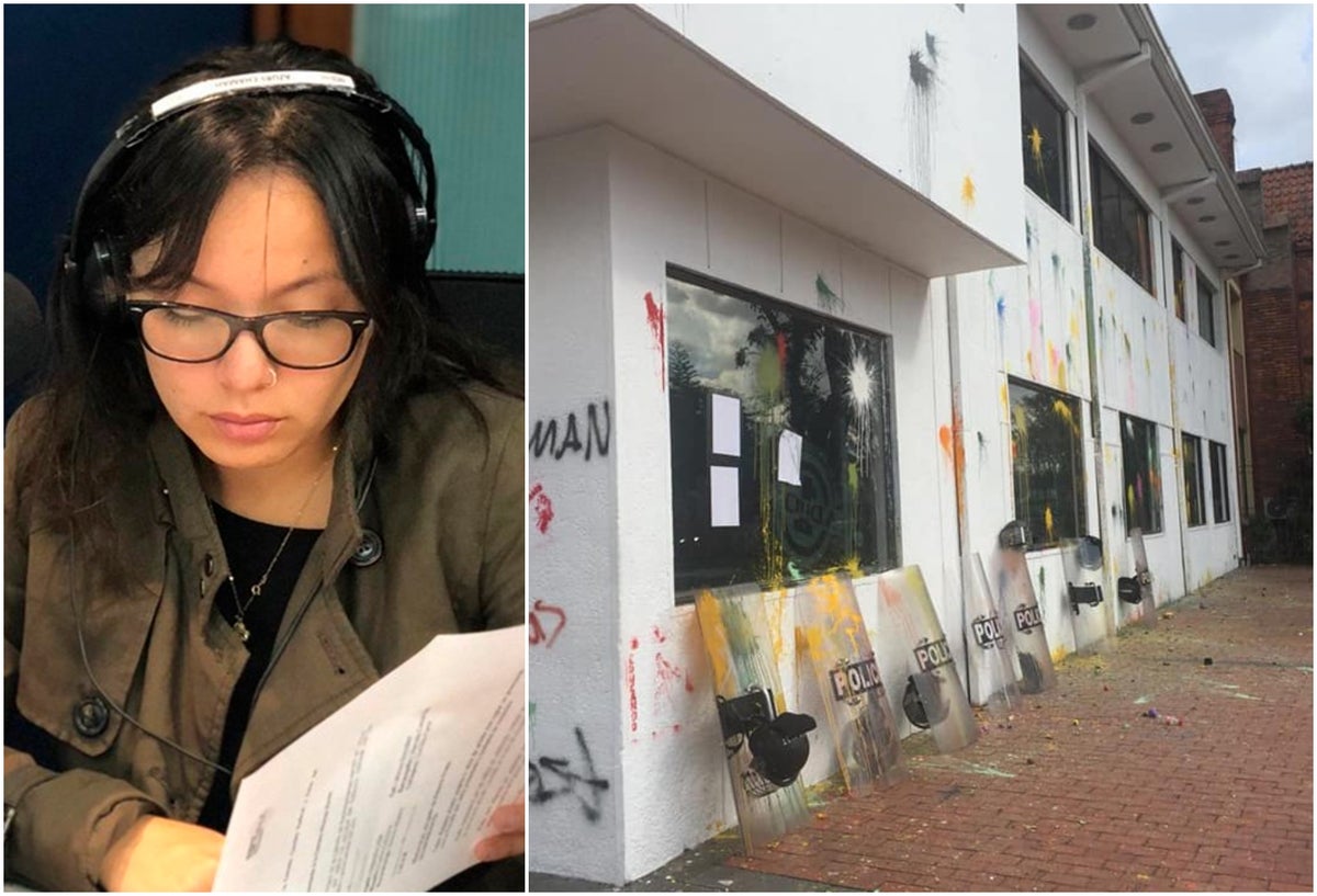 Jennifer Pedraza, líder de la Asociación Colombiana de Representantes Estudiantiles de la Educación Superior, en la cabina de LA FM, de RCN Radio. A la derecha las instalaciones de RCN Radio luego de la marcha estudiantil.