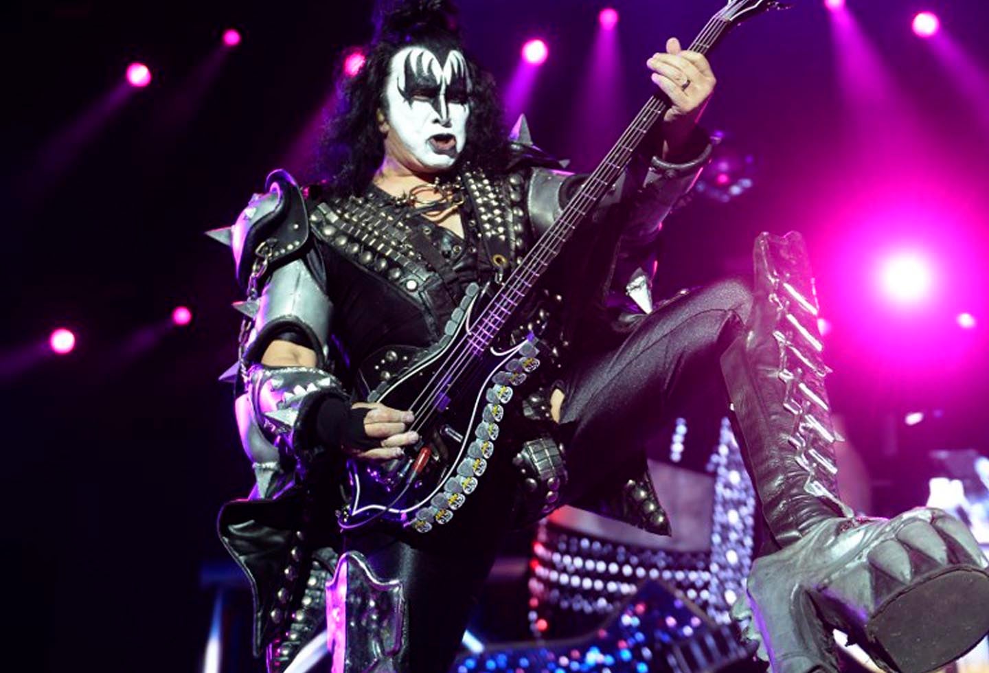 Kiss