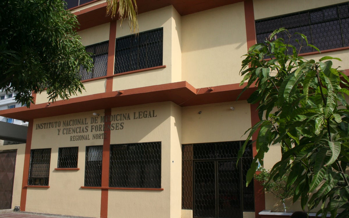 El cadáver de José López fue llevado a Medicina Legal.