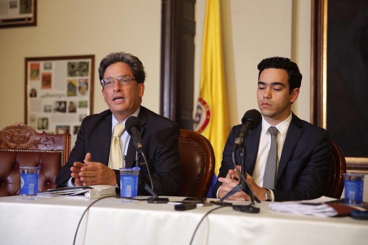 El ministro de Hacienda, Alberto Carrasquilla y el viceministro, Luis Alberto Rodríguez.