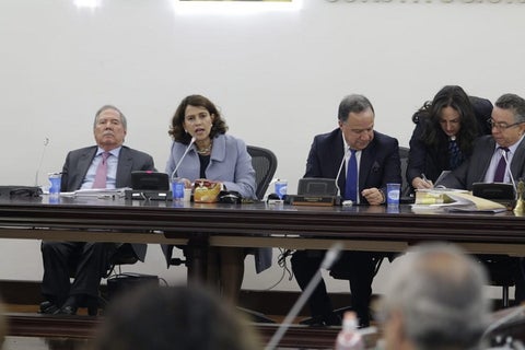 Ministra del Interior y Ministro de Defensa en el Congreso