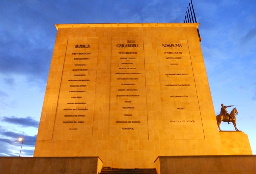 Monumento a Los Heroes