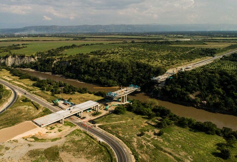 Construcción de carreteras de cuarta generación