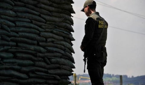 Policía