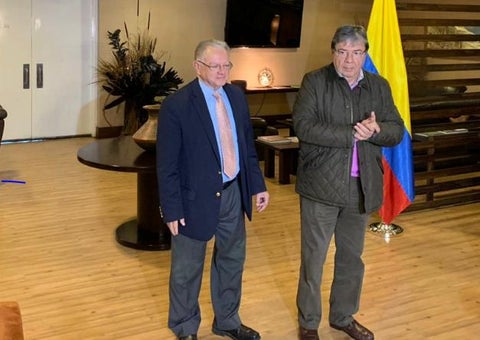 Eduardo Stein representante Especial Conjunto de Acnur y OIM para los refugiados y migrantes venezolanos y el canciller Carlos Holmes Trujillo
