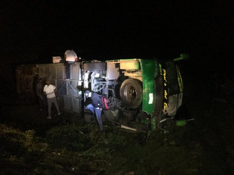 Bus se volcó en Antioquia y 27 personas resultaron heridas