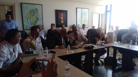 Reunión Germán Efromovich Atlántico