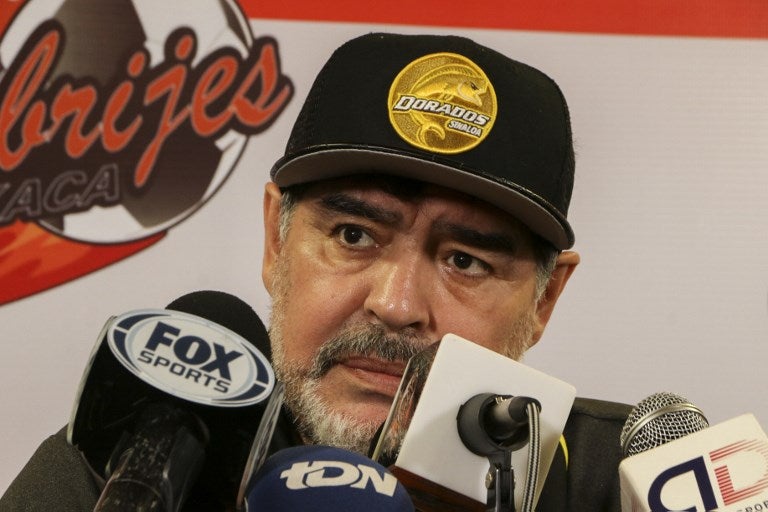 Diego Armando Maradona ante la prensa