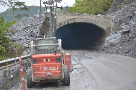 Foto vía al Llano obras
