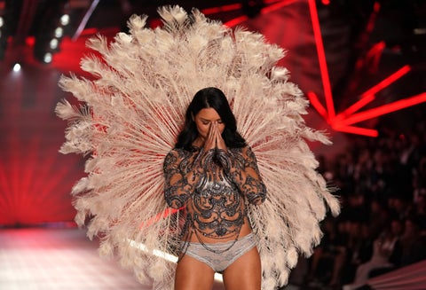 Adriana Lima se despide de Victoria's Secret