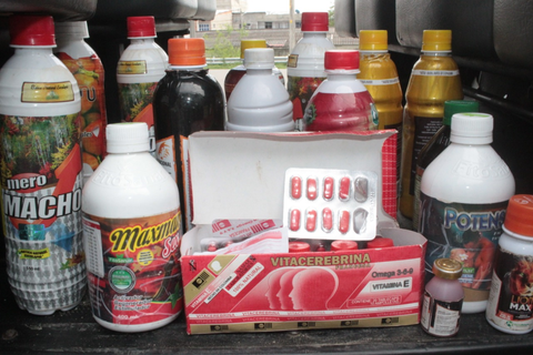 En total fueron 65 unidades de productos afrodisíacos los decomisados, comercializados en zonas cercanas a los moteles de la ciudad.