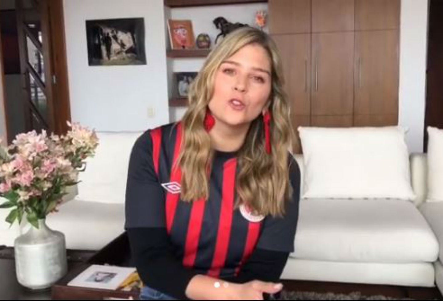 Andrea Guerrero, presentadora de RCN