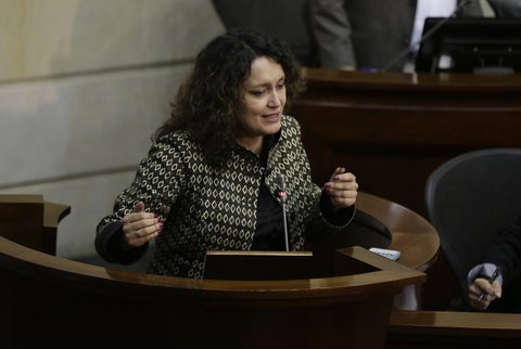 La senadora Angélica Lozano