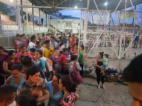 Comunidades desplazadas en el Catatumbo por combates entre el Eln y Epl en Hacarí.