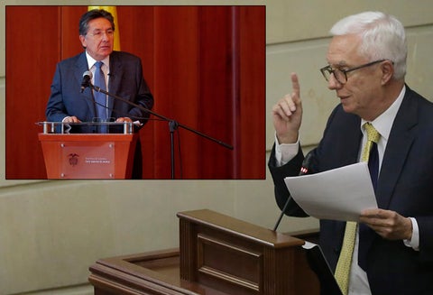 Néstor Humberto Martínez (der) y Jorge Robledo (izq)