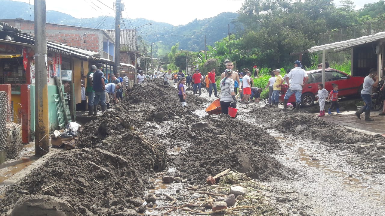 Foto RCN Radio- Derrumbe La Florida - Gustavo Ossa